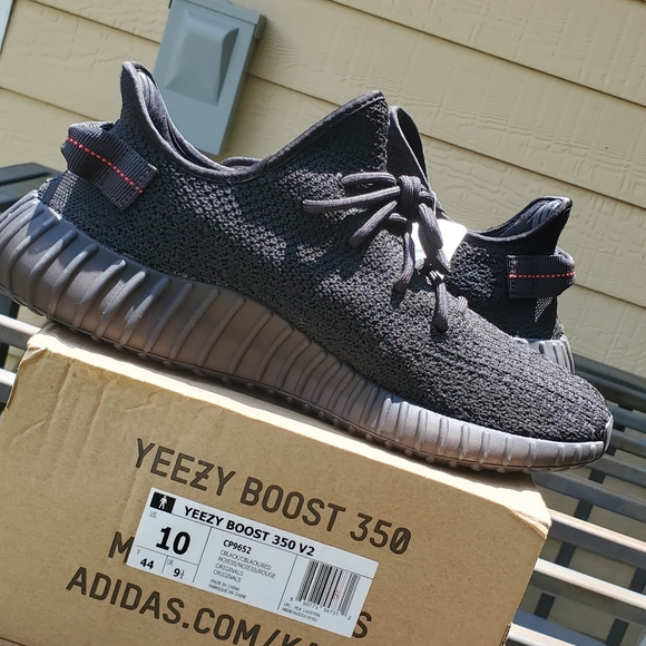 Yeezy Boost 350 V2 Black-Red - Picture 4 of 7